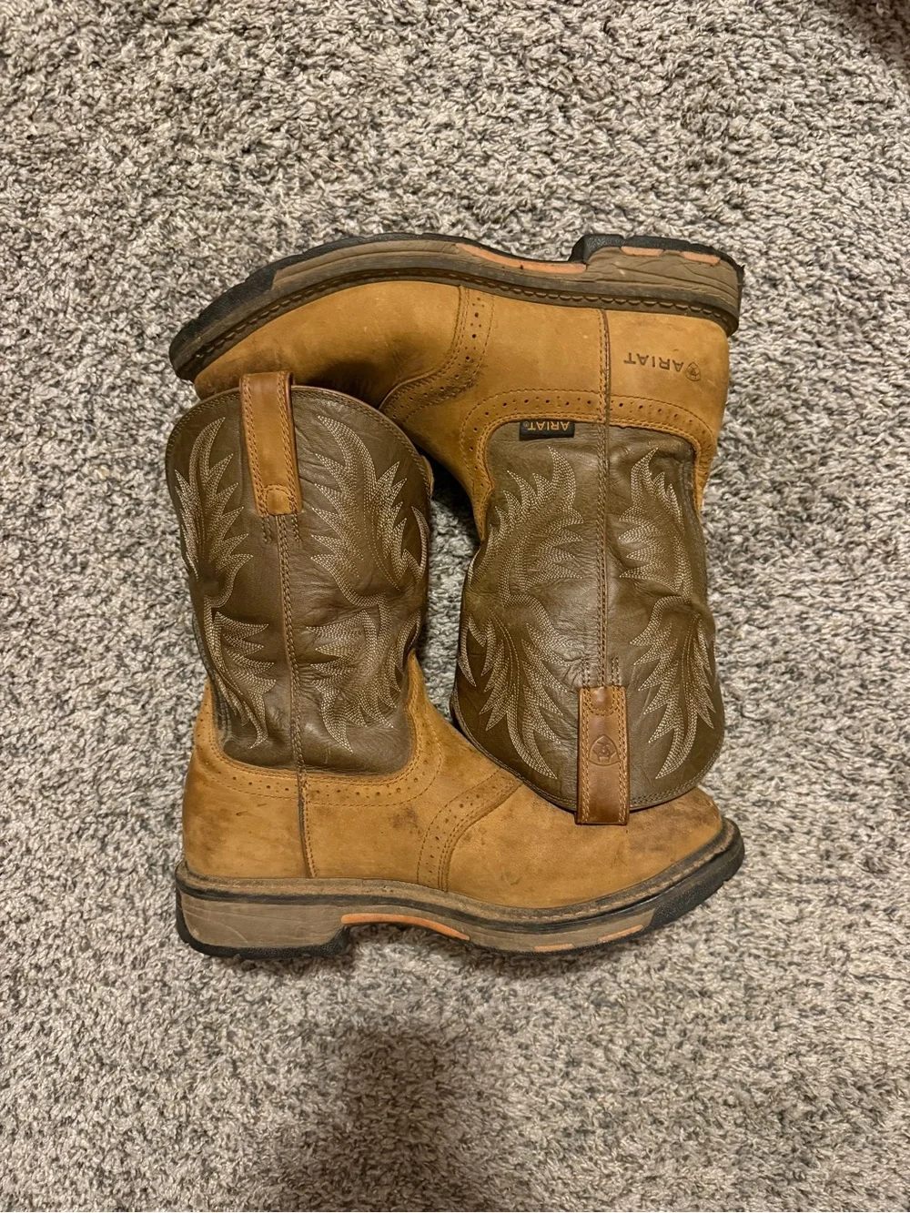 Used Ariat work boots size 12